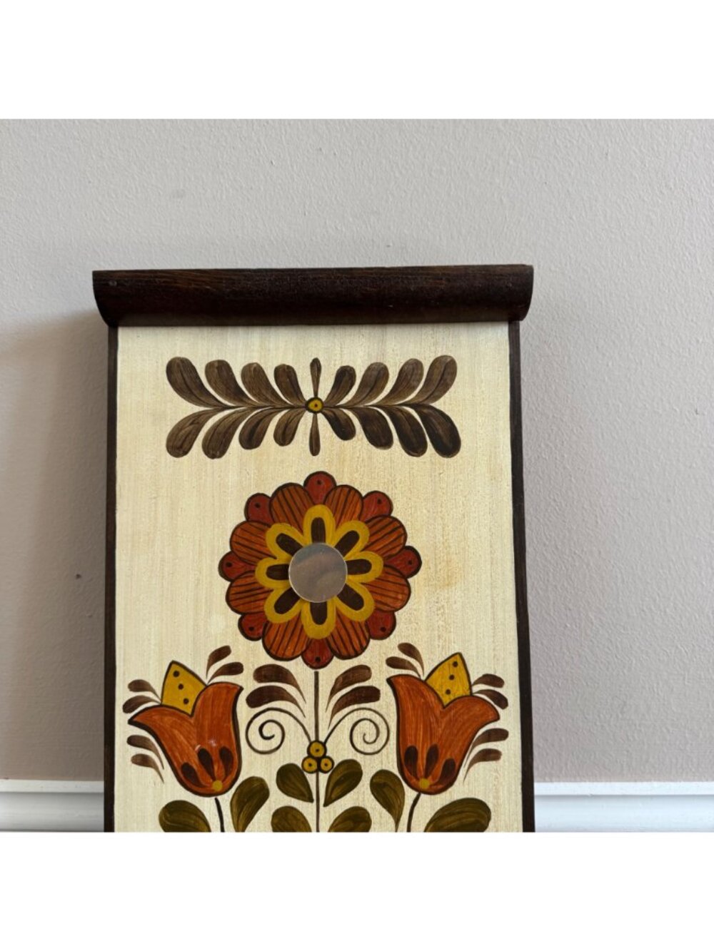 Hand-Painted Folk Art Wooden Wall Plaque With Heart & Floral Design - Picture 2 of 12